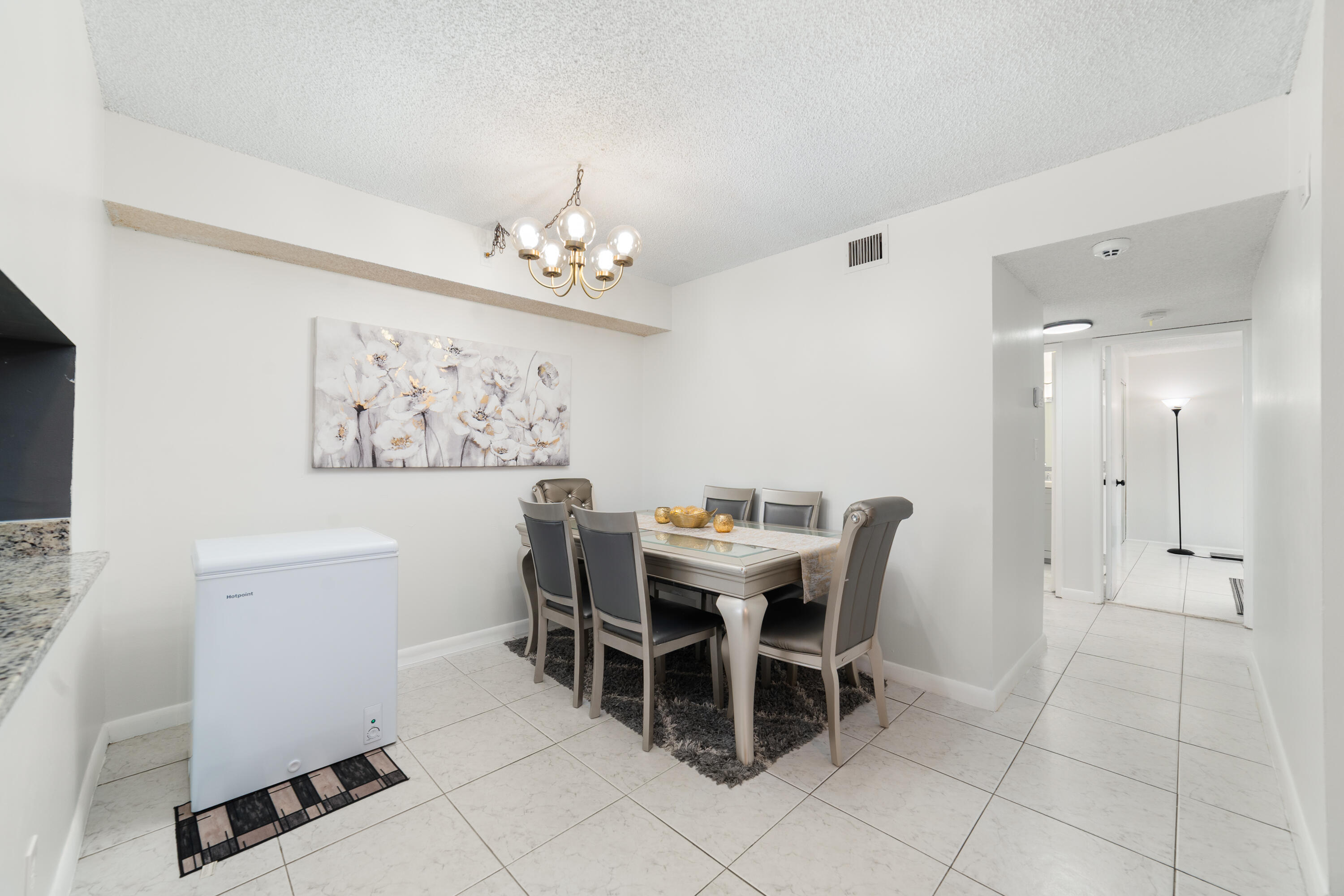 OAKLAND FOREST CLUB CONDO - Residential