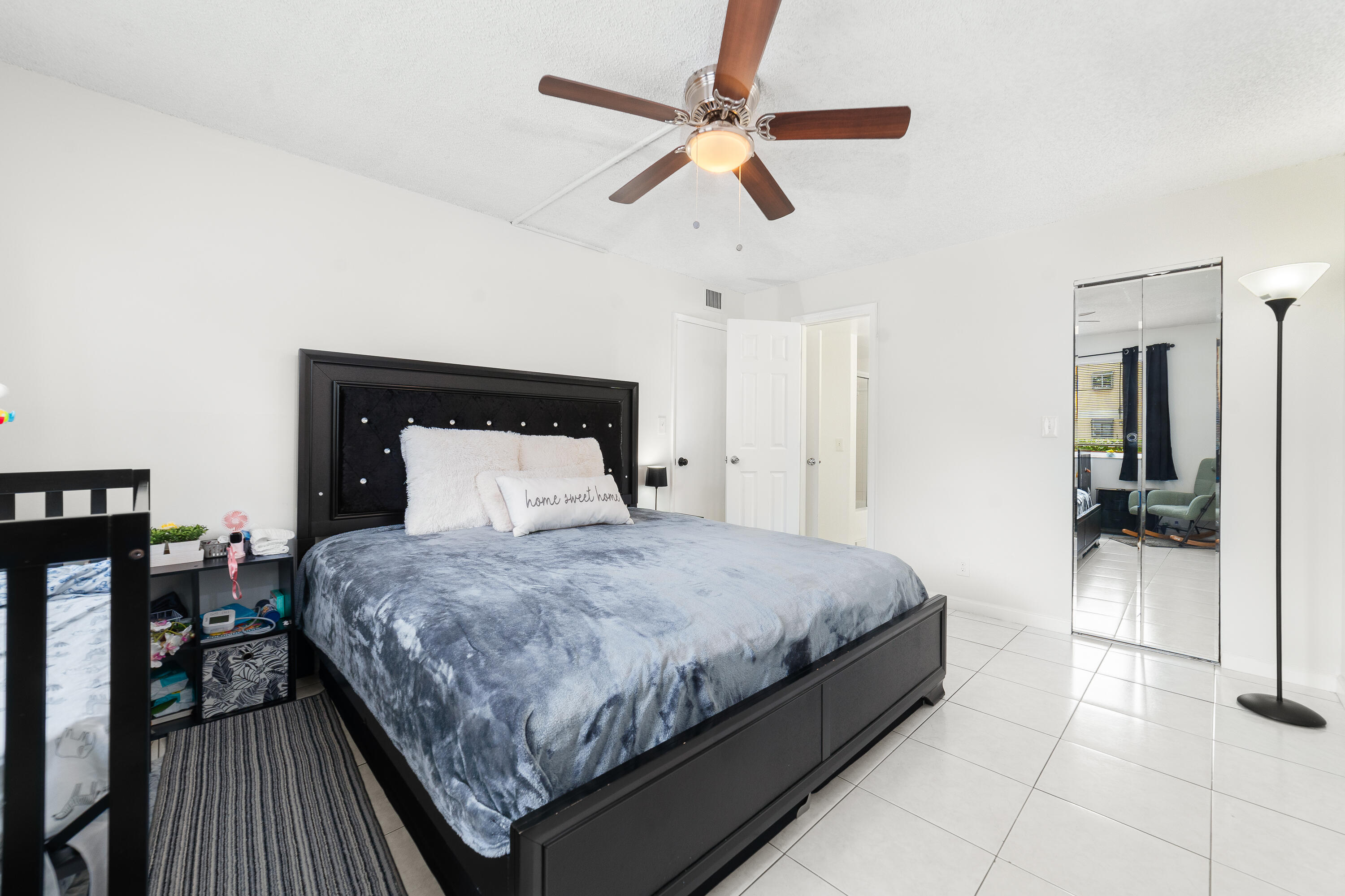 OAKLAND FOREST CLUB CONDO - Residential