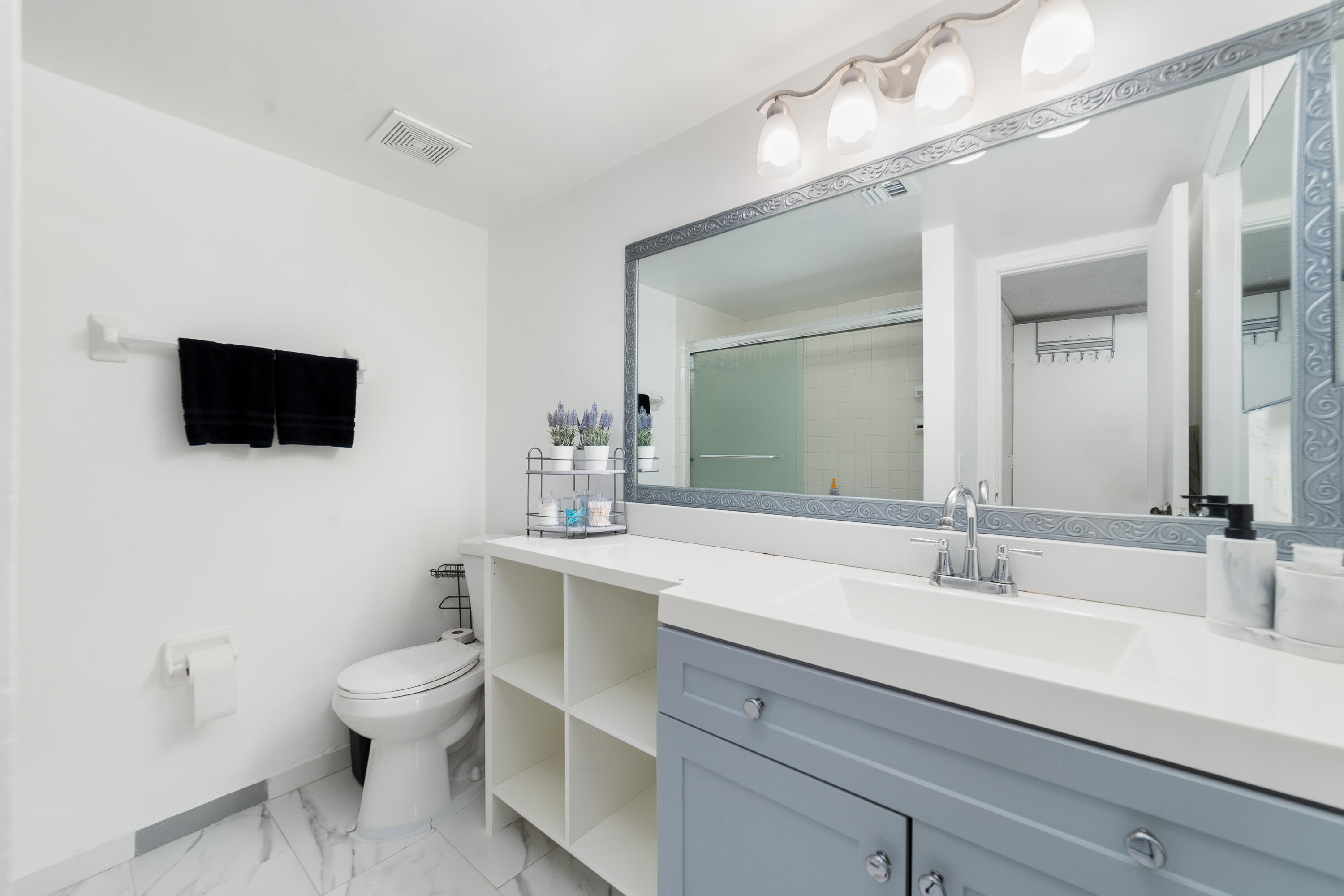 OAKLAND FOREST CLUB CONDO - Residential