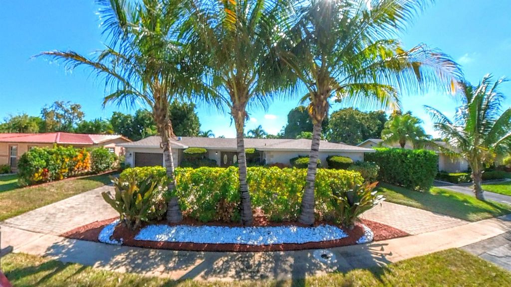 Photo of 6220 SW 4th Street, Margate, FL 33068 (MLS # R11143398)