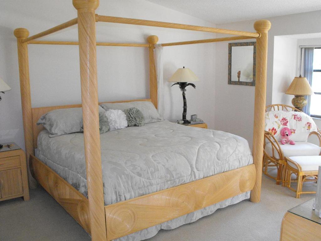 WINDWARD AT JONATHANS LANDING - Residential Lease