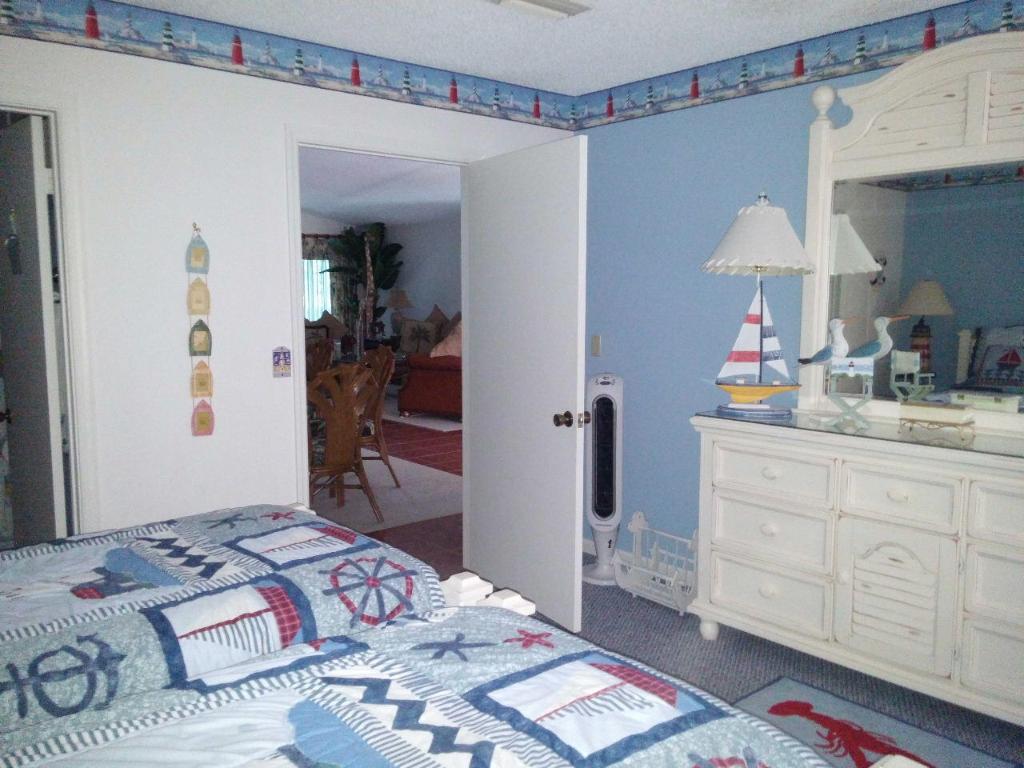 WINDWARD AT JONATHANS LANDING - Residential Lease