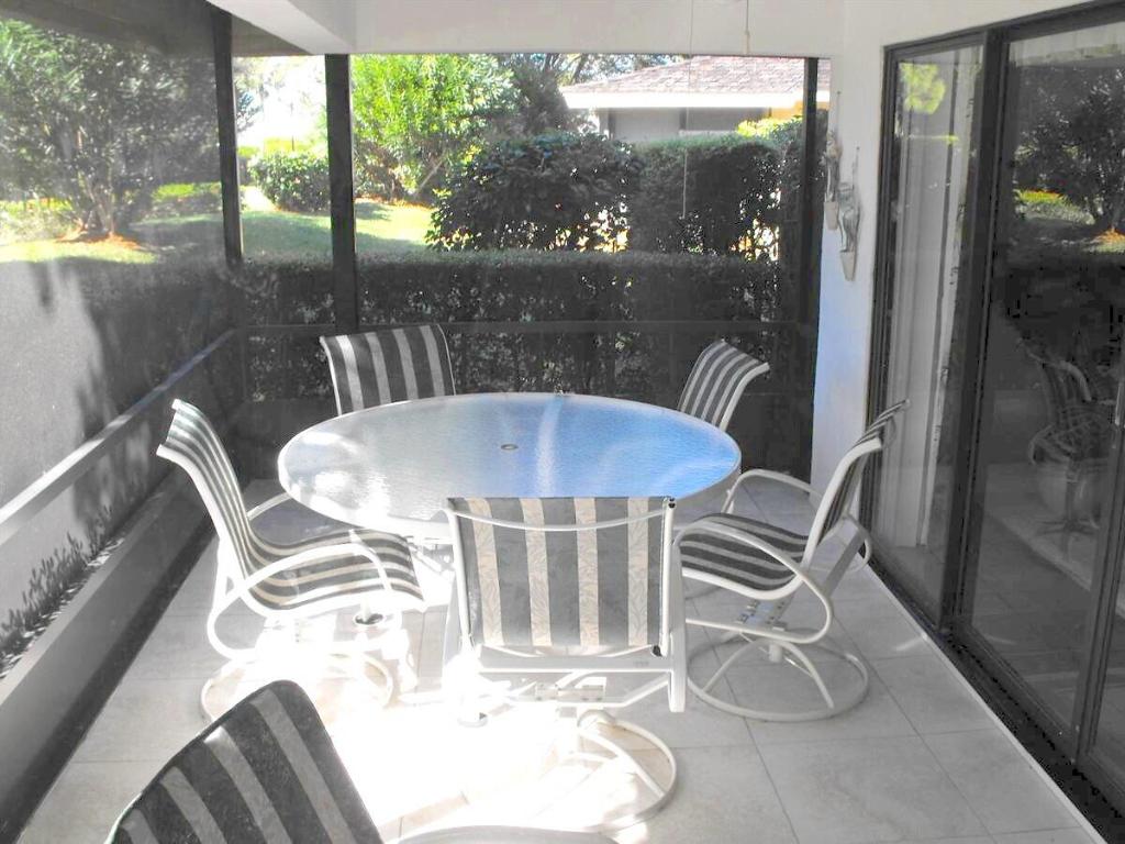 WINDWARD AT JONATHANS LANDING - Residential Lease