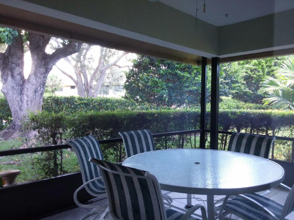 WINDWARD AT JONATHANS LANDING - Residential Lease