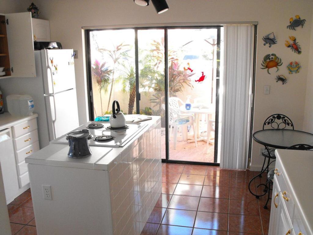 WINDWARD AT JONATHANS LANDING - Residential Lease