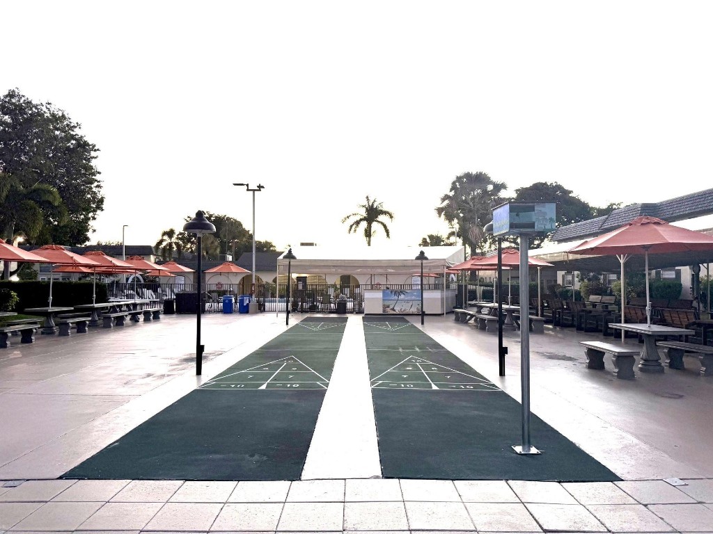 THE MEADOWS - Residential