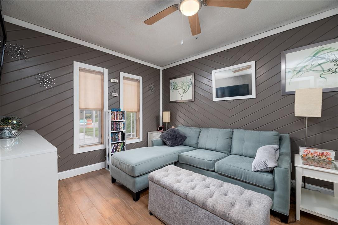 LAUDERDALE LAKES WEST GAT - Residential