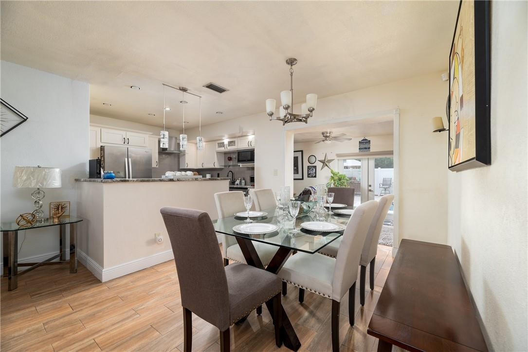 LAUDERDALE LAKES WEST GAT - Residential