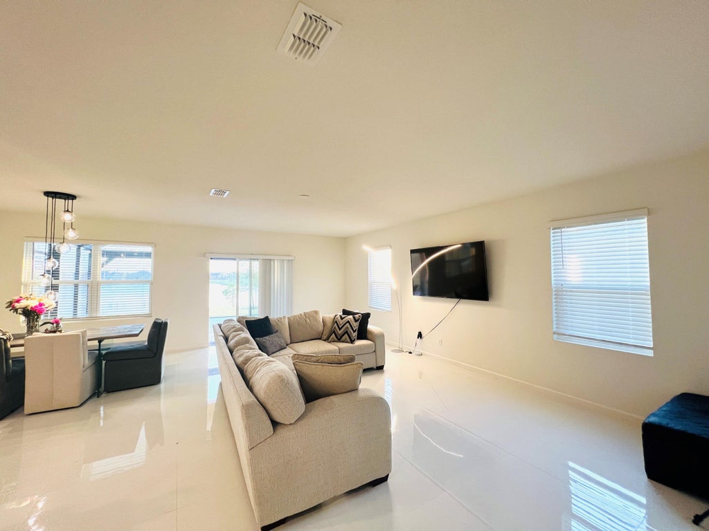 Photo of 3205 Trinity Circle, Fort Pierce, FL 34945 (MLS # R10810032)