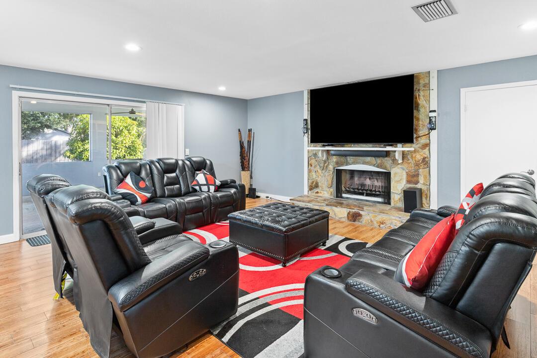 LAKEWOOD PARK UNIT 6 - Residential