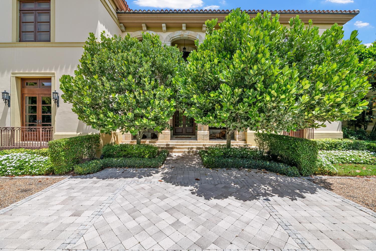 BRIDLE PATH OF P B POLO & COUNTRY CLUB - Residential