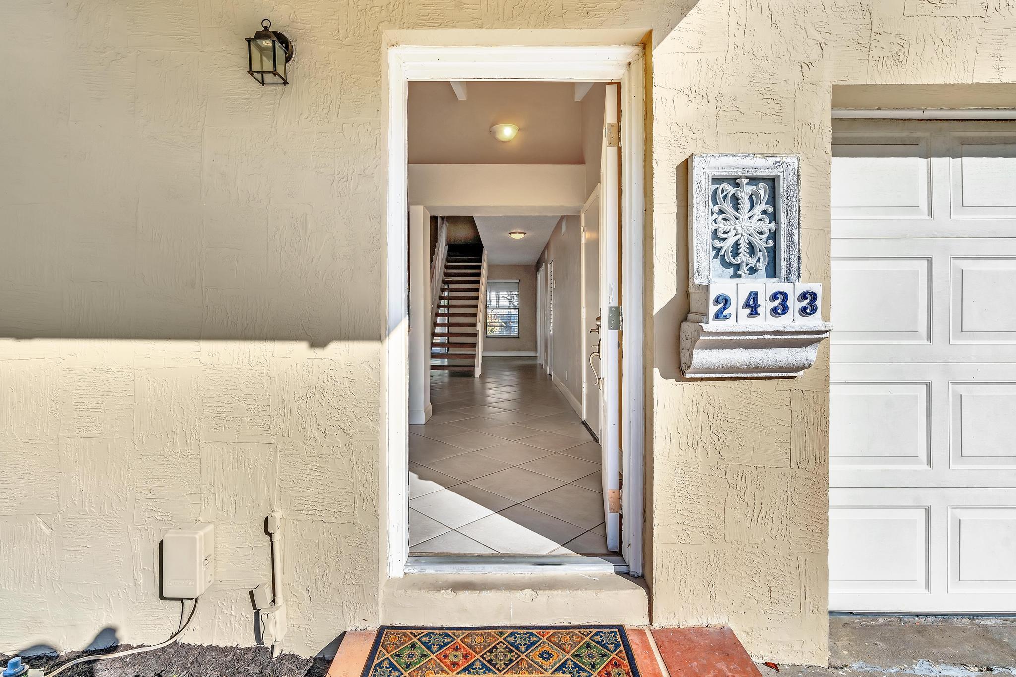 2433 Southridge Road