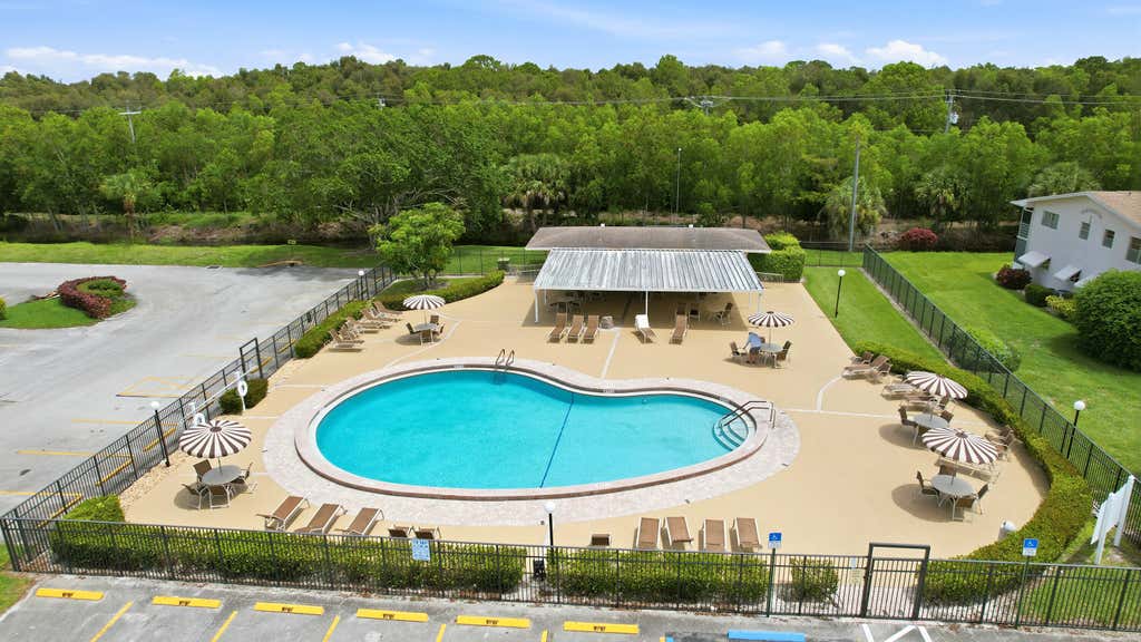 Photo of 143 CAMBRIDGE F, West Palm Beach, FL 33417 (MLS # B26063808)