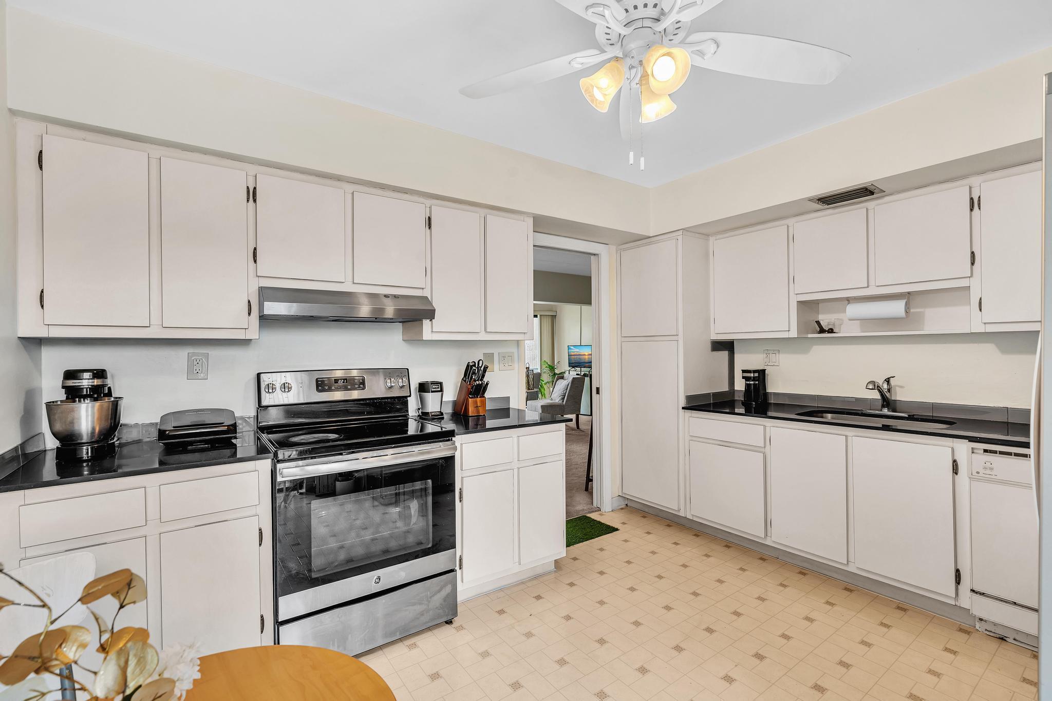 WOODHAVEN CONDO - Residential