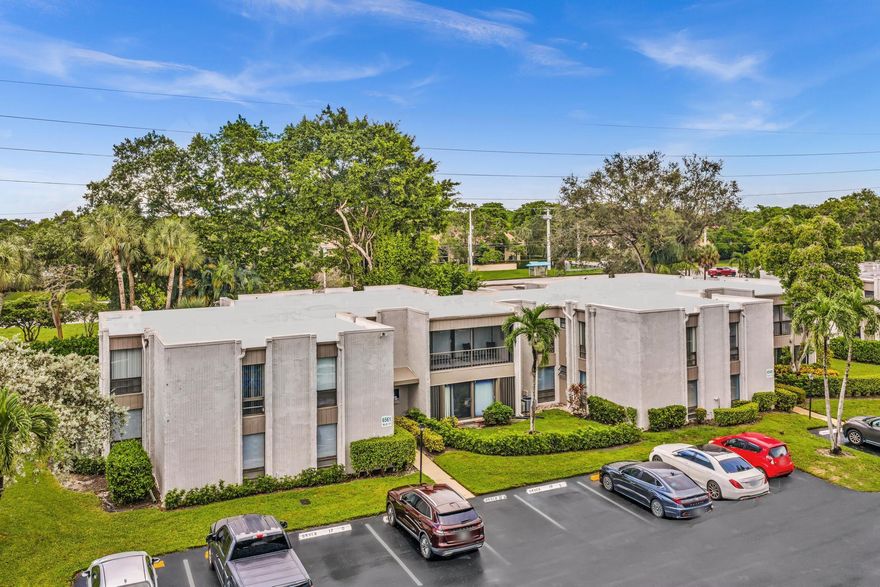 55+ Community. Amazing 1,700 sf of quiet, peaceful living space, surrounded by nature and water!!!  Enclosed balcony. 3 bedrooms, 2 bathrooms, unfurnished, on 2nd floor. Assigned storage storage space downstairs.  Nicely done kitchen and bathrooms. Carpet, tile and linoleum floors. Great central location.  Assigned parking, plus up to 2 guest spots. Clubhouse with kitchen, library, card tables, pool table, BBQ, and outside and inside bathrooms. Exercise equipment. Two heated pools. Water/sewer, garbage and Xfinity cable and internet included!!! Boca Del Mar offers many miles of wide sidewalks from Palmetto Park Circle to SW 18th Street, from Powerline Rd. to Military Trail.