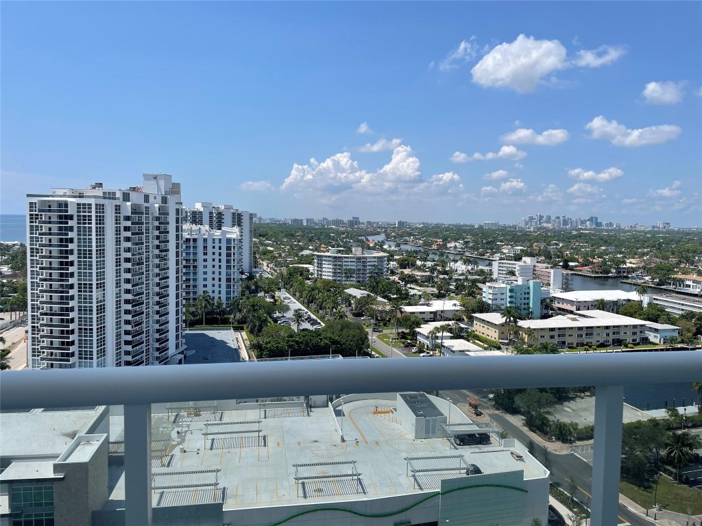 3015 N Ocean Boulevard 18J