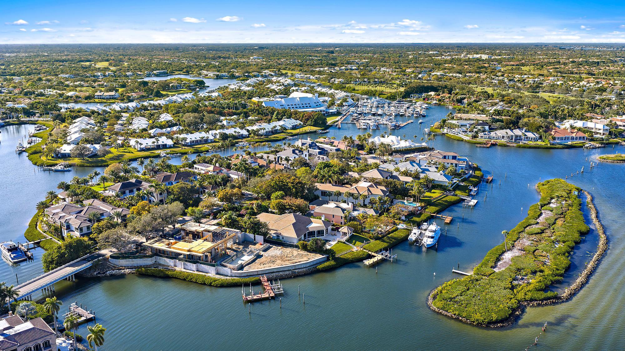 Admirals Cove - Residential