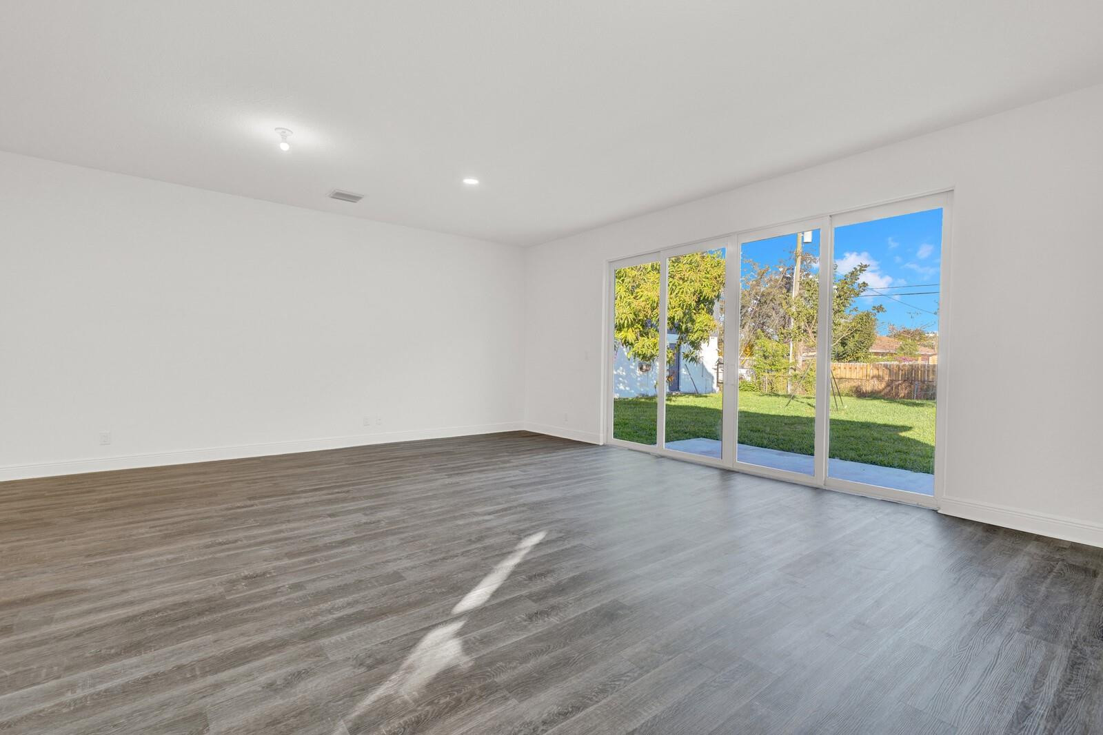 Lake Worth Town Of Add - Residential