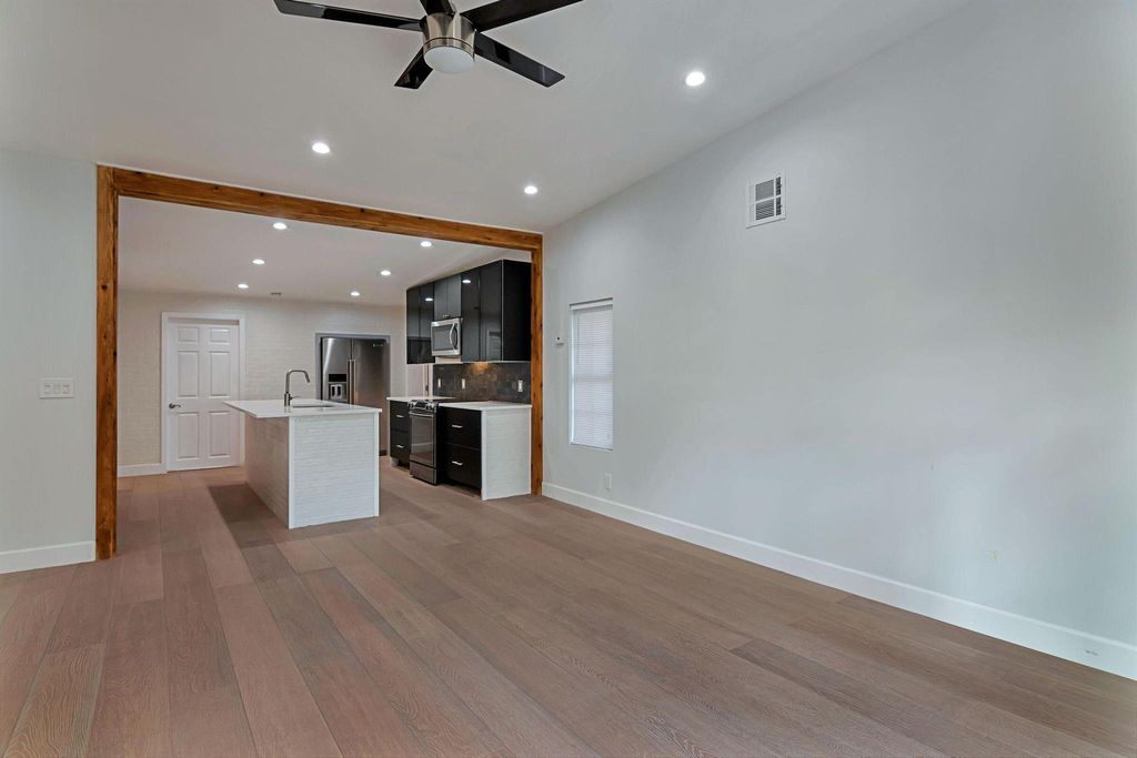 Photo of 959 SW 18th Street #E, Boca Raton, FL 33486 (MLS # R11085644)