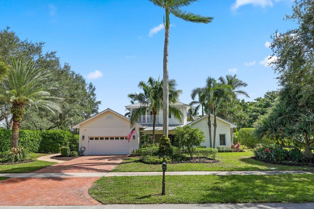 Photo of 2938 Banyan Boulevard Circle NW, Boca Raton, FL 33431 (MLS # R11131500)
