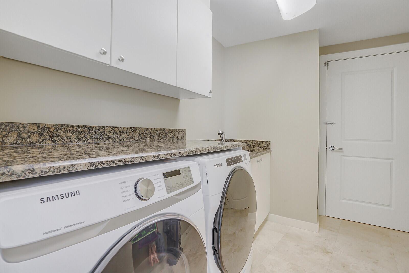 PLAZA AT OCEANSIDE (THE) - Residential Lease