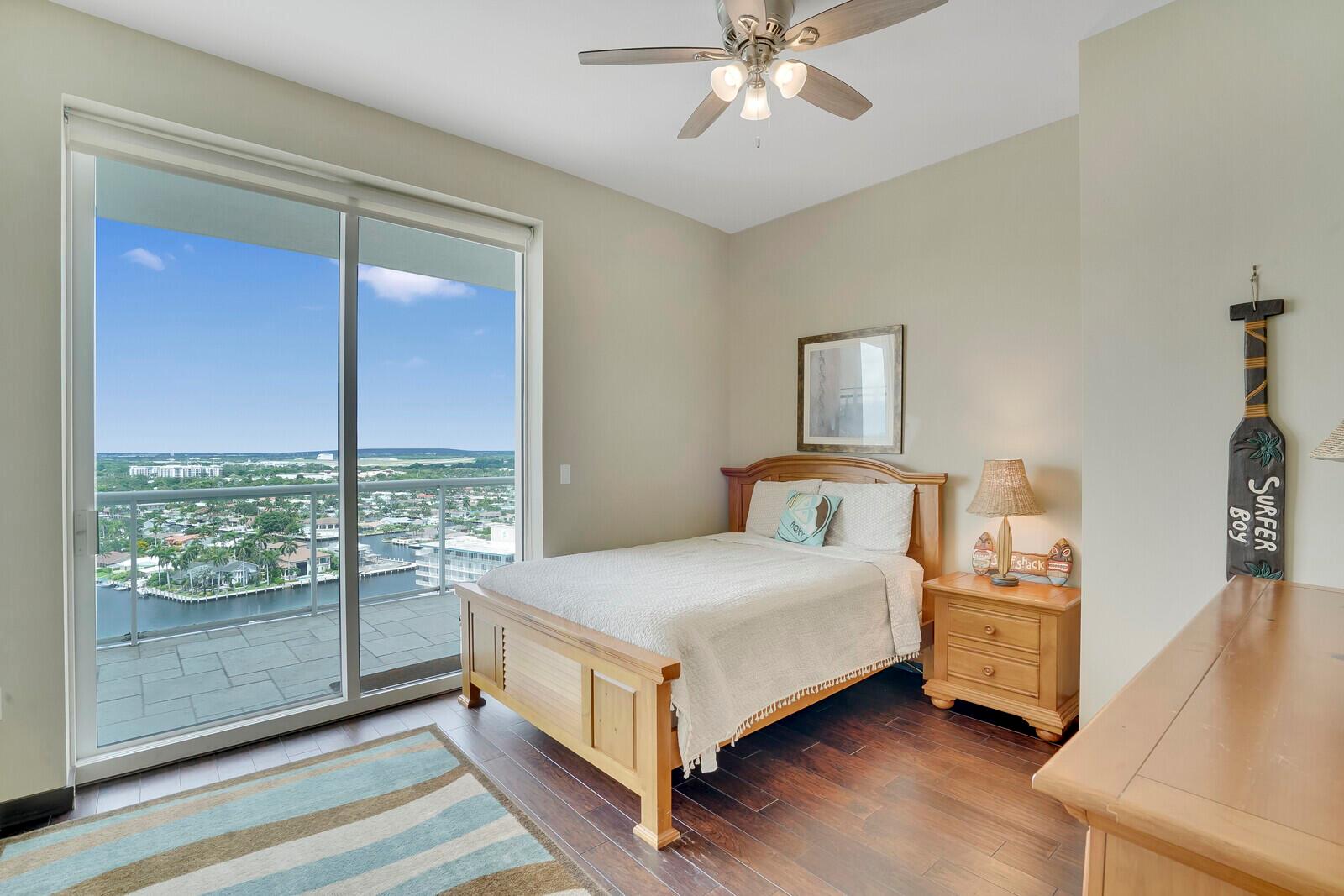 PLAZA AT OCEANSIDE (THE) - Residential Lease