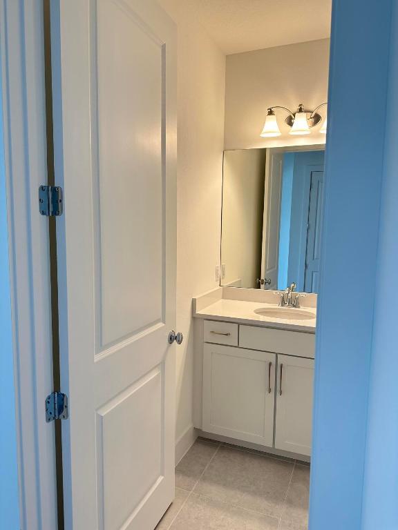 ALTON NEIGHBORHOOD - Residential Lease