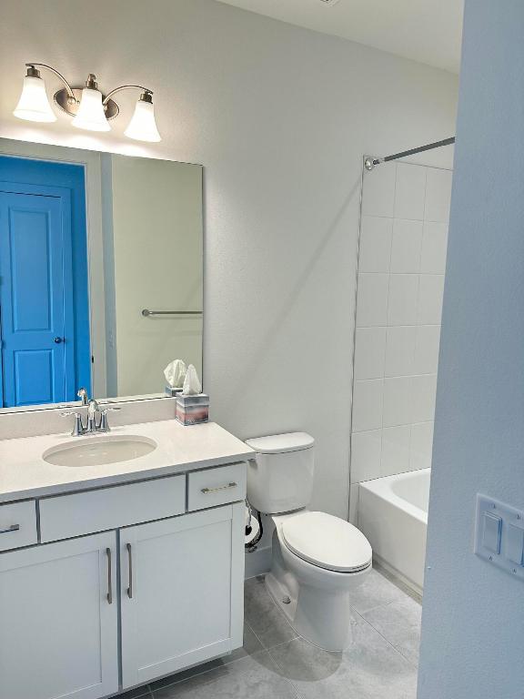 ALTON NEIGHBORHOOD - Residential Lease