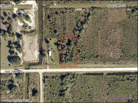 1.25 ACRES. ELECTRIC AVAILABLE. DIRT ROAD
