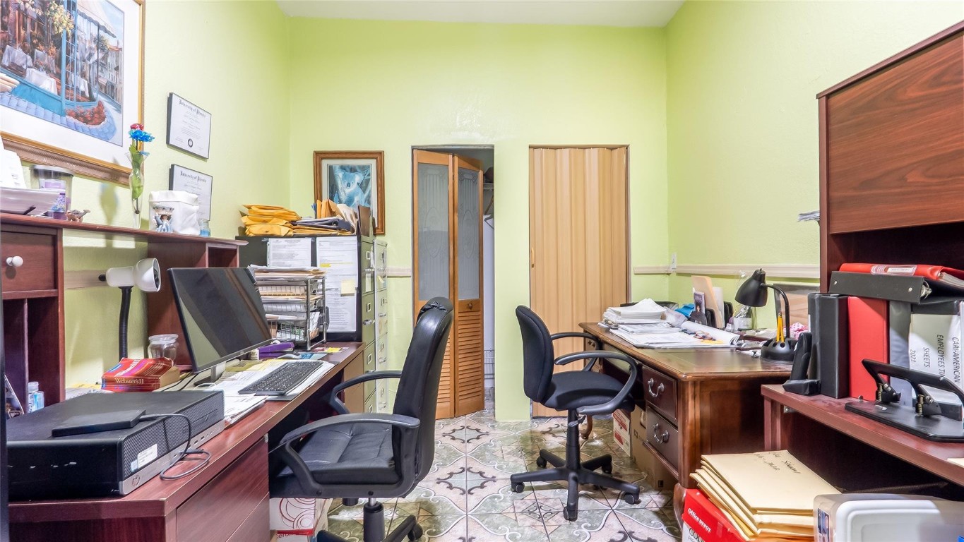 Town Of Hallandale B-13 D - Residential Income