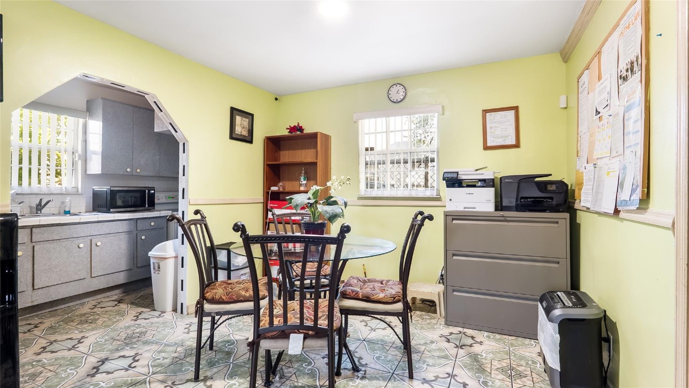 Town Of Hallandale B-13 D - Residential Income