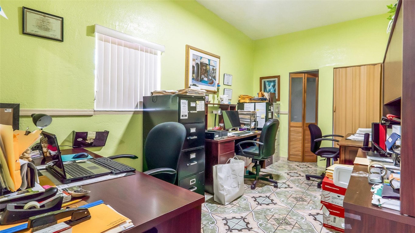 Town Of Hallandale B-13 D - Residential Income