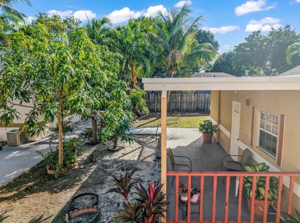 Town Of Hallandale B-13 D - Residential Income