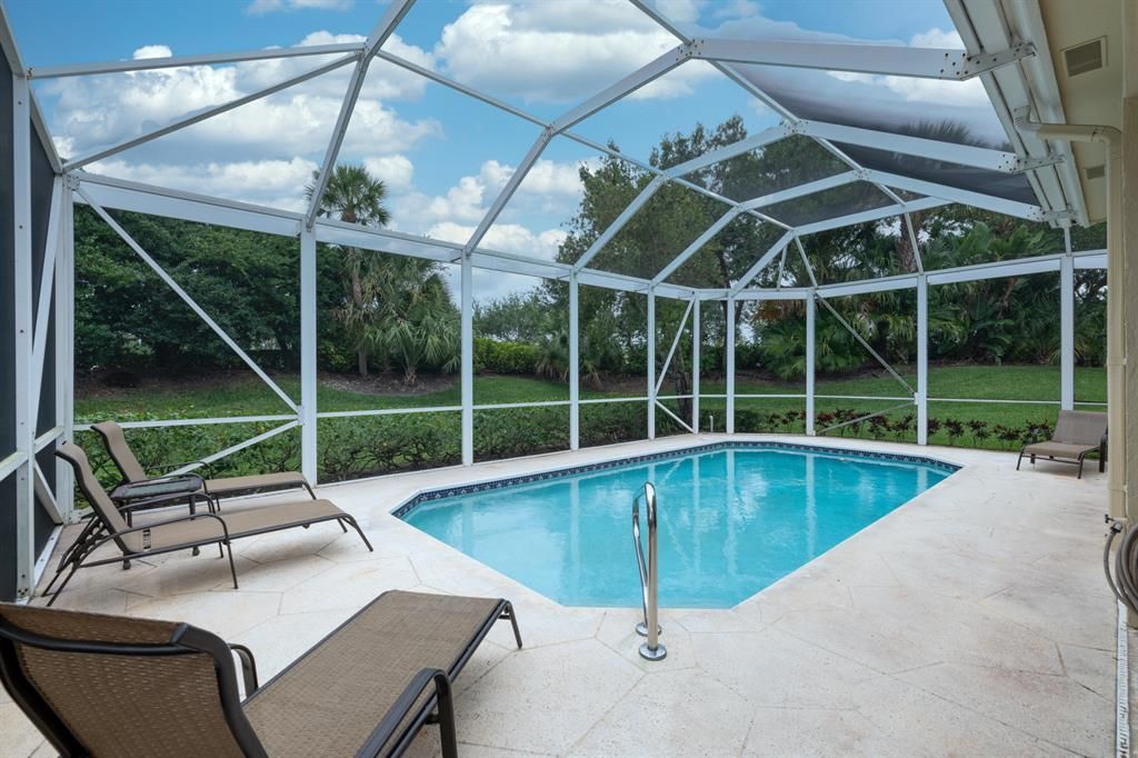 Photo of 640 Masters Way Way, Palm Beach Gardens, FL 33418 (MLS # R10713649)