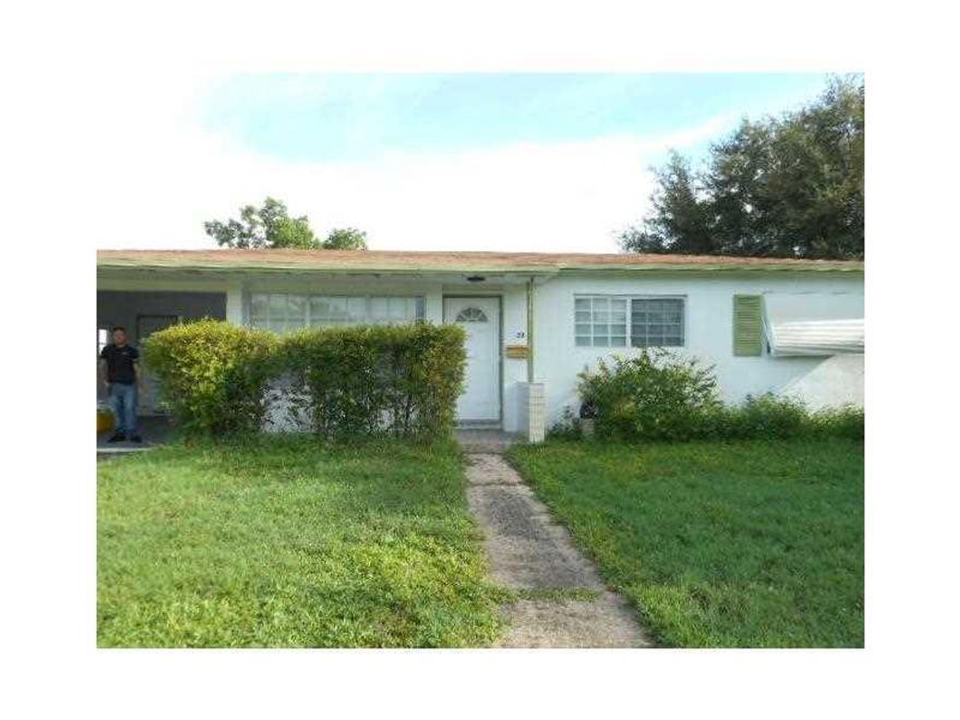 WOW, THIS IS THE ABSOLUTE BEST OPPORTUNITY TO OWN A 3/1 SINGLE FAMILY HOME WITH AN ATTACHED 1 CAR GARAGE.  TONS OF SQFT, GREAT REAR YARD AND GREAT FOR ENTERTAINING. THIS PROPERTY IS LOCATED VERY CLOSE TO ALL TYPES OF GREAT SHOPPING, SEVERAL TYPES OF PUBLI C TRANSPORTATION, GREAT SCHOOLS, HAS TONS OF SQFT, GREAT FLOOR PLAN, AND MUCH MORE