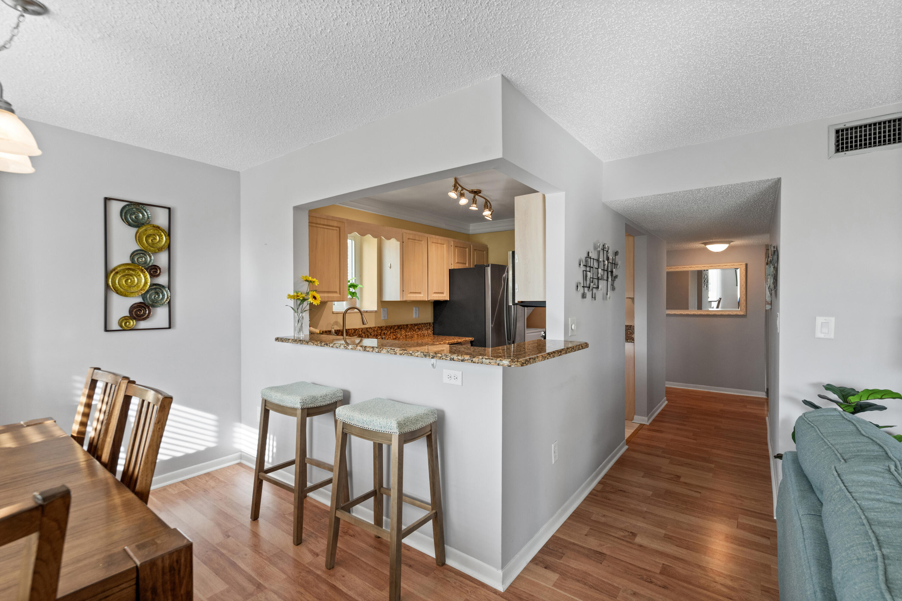 MILES GRANT CONDO - Residential