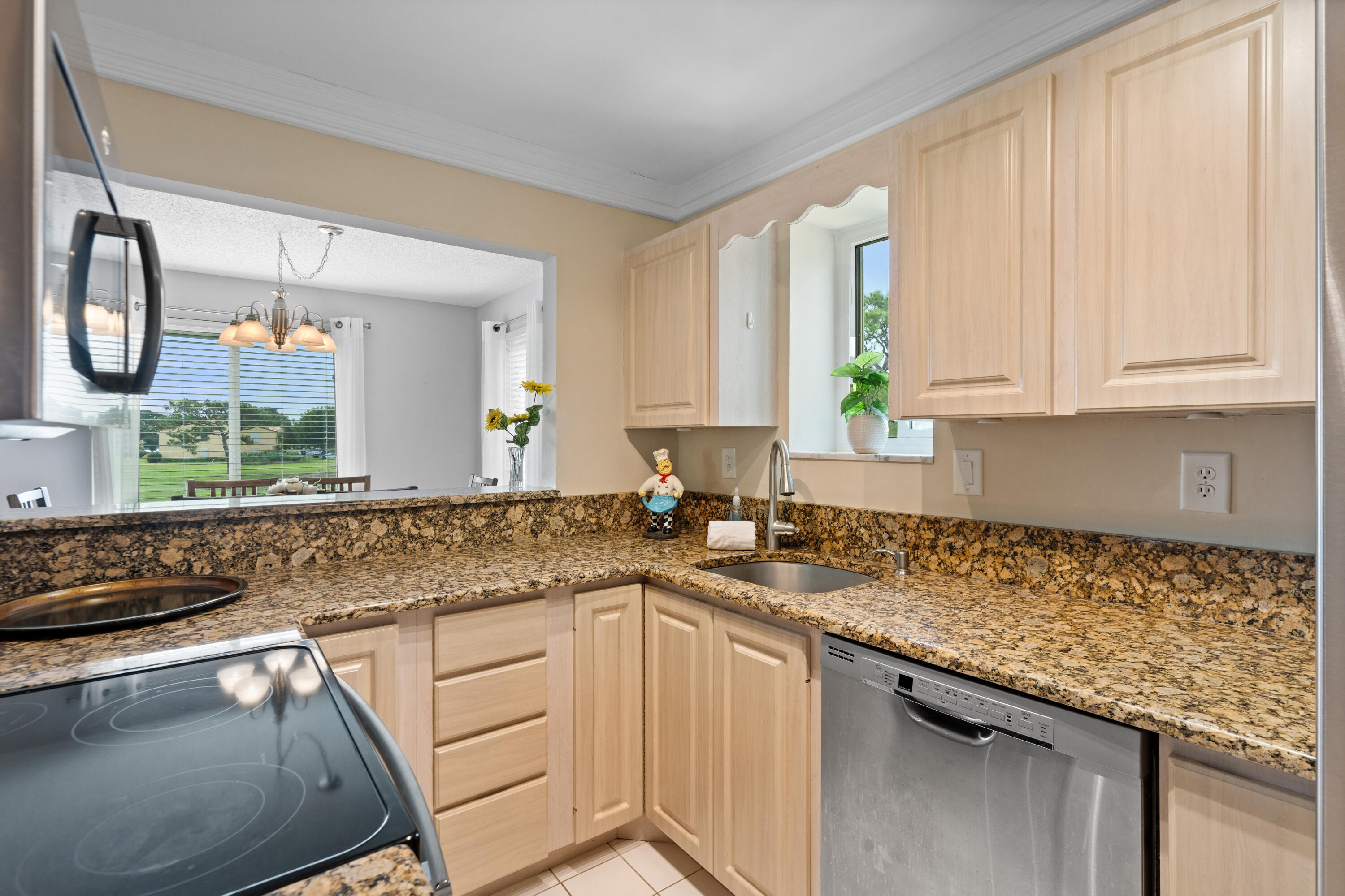 MILES GRANT CONDO - Residential