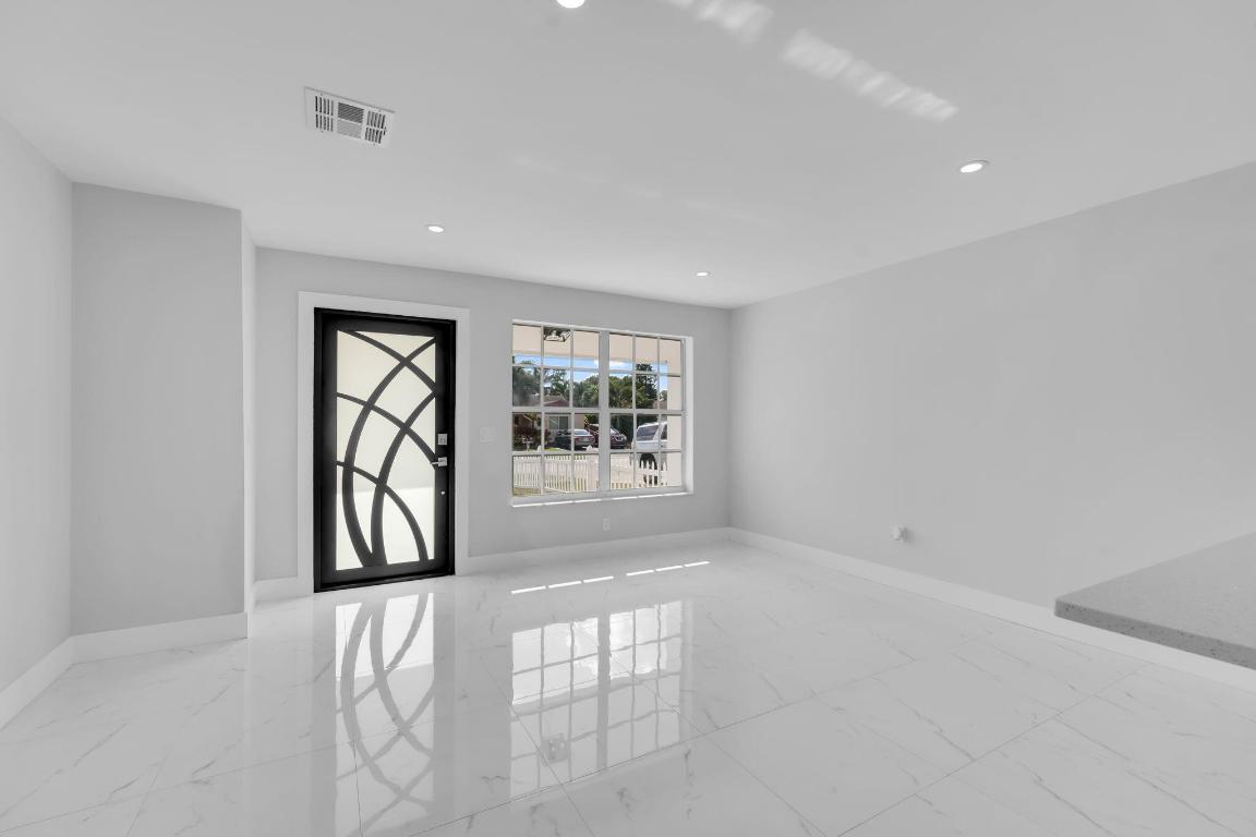 CANNONGATE 2 - Residential