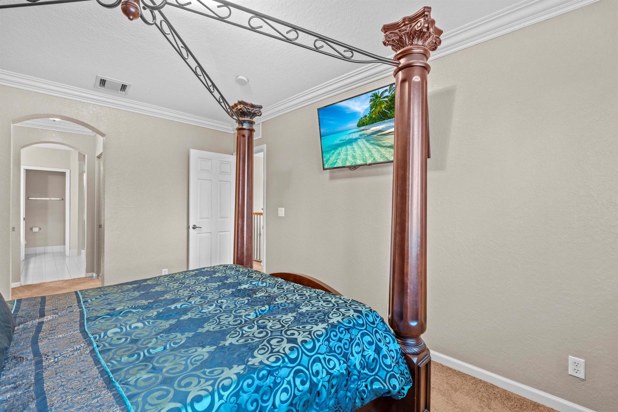 THOUSAND OAKS - Residential