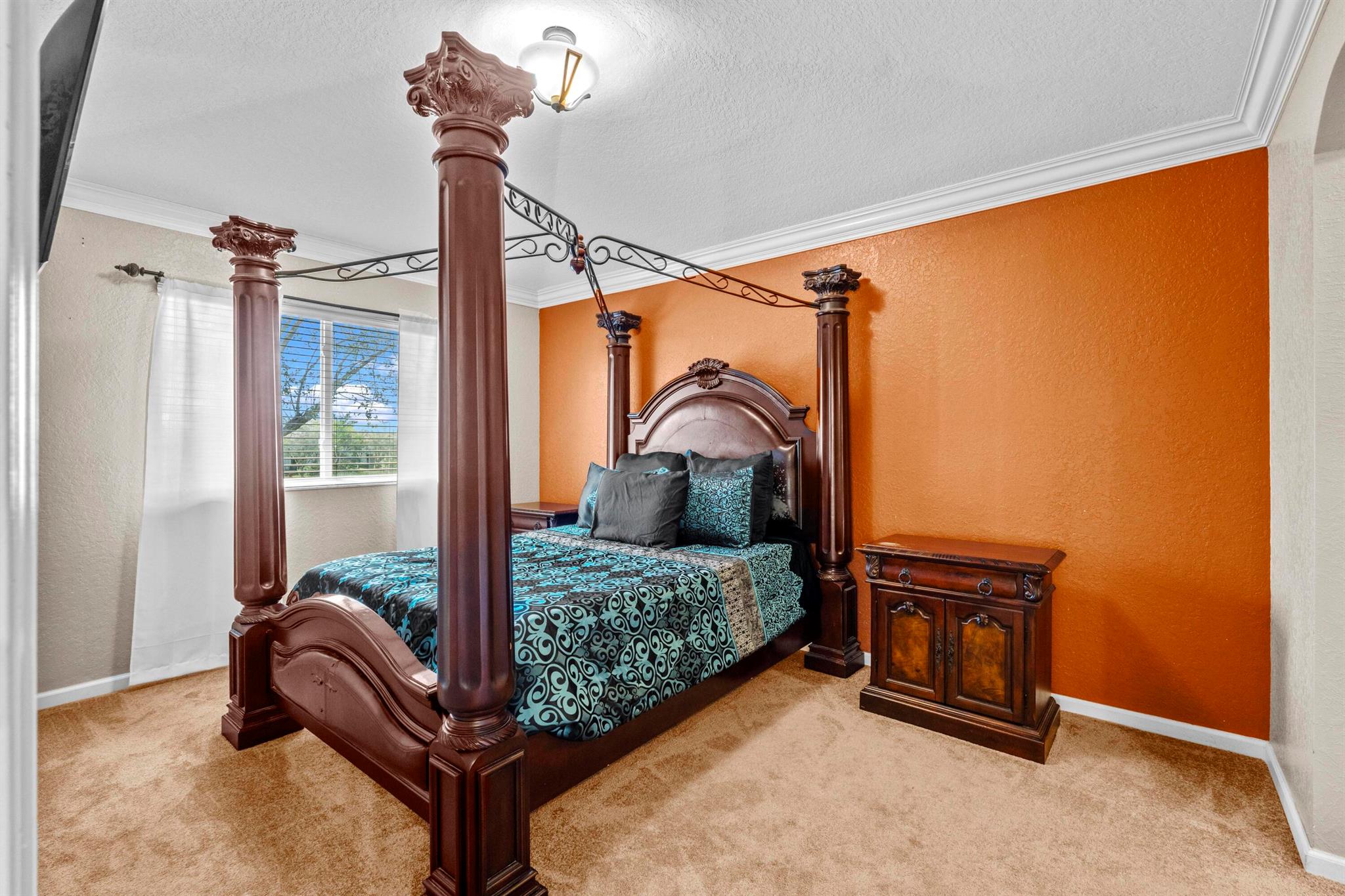 THOUSAND OAKS - Residential