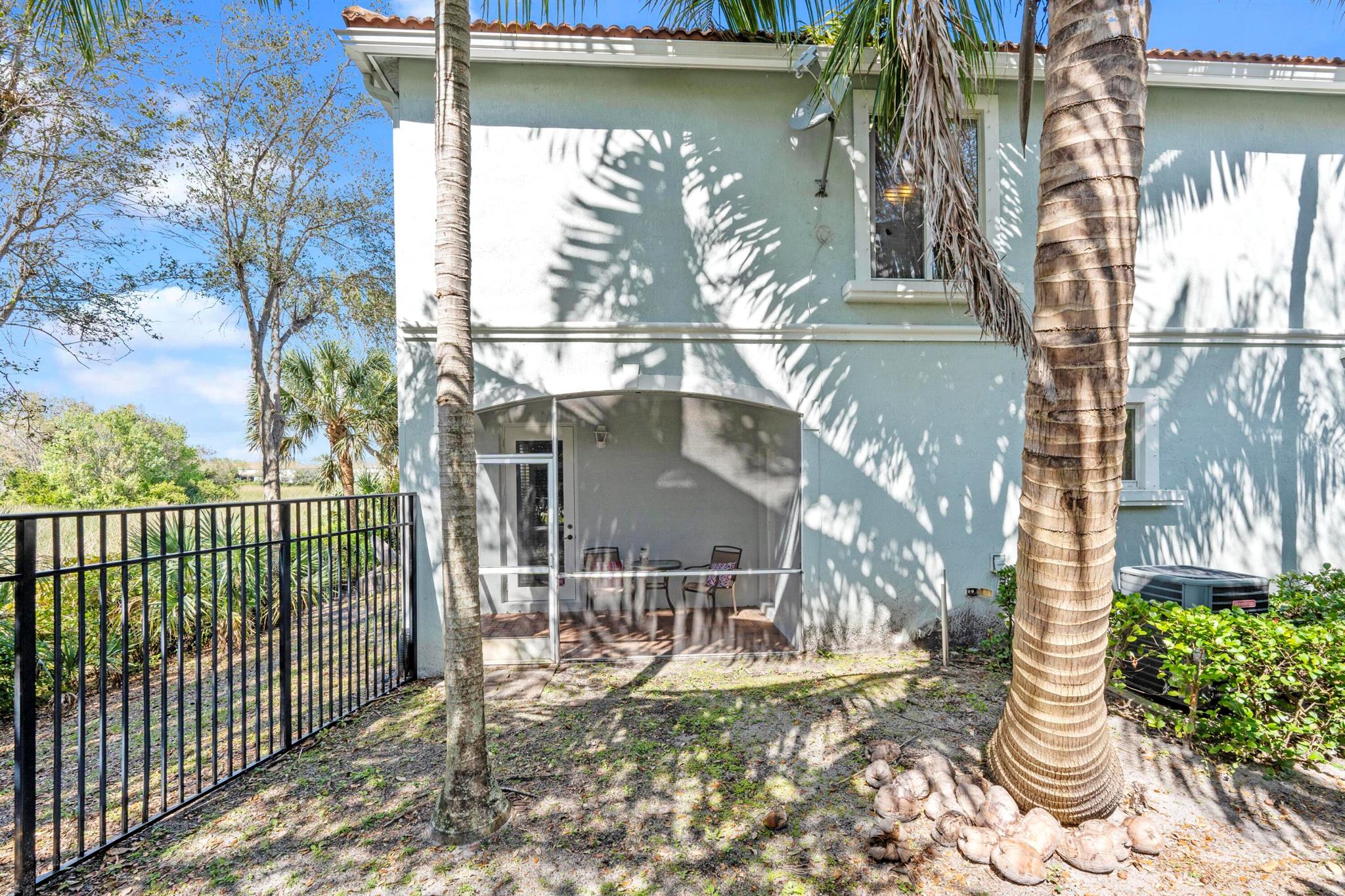 THOUSAND OAKS - Residential