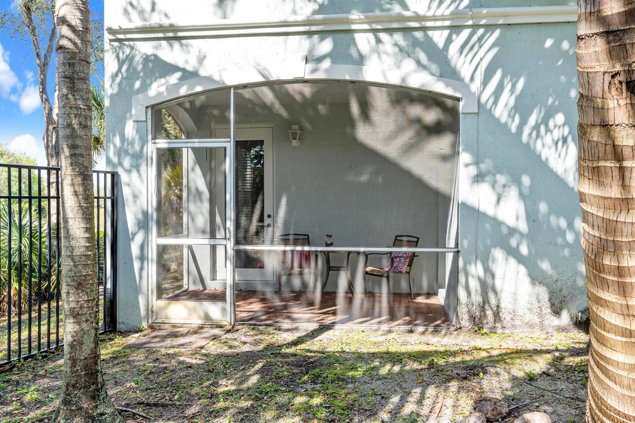 THOUSAND OAKS - Residential