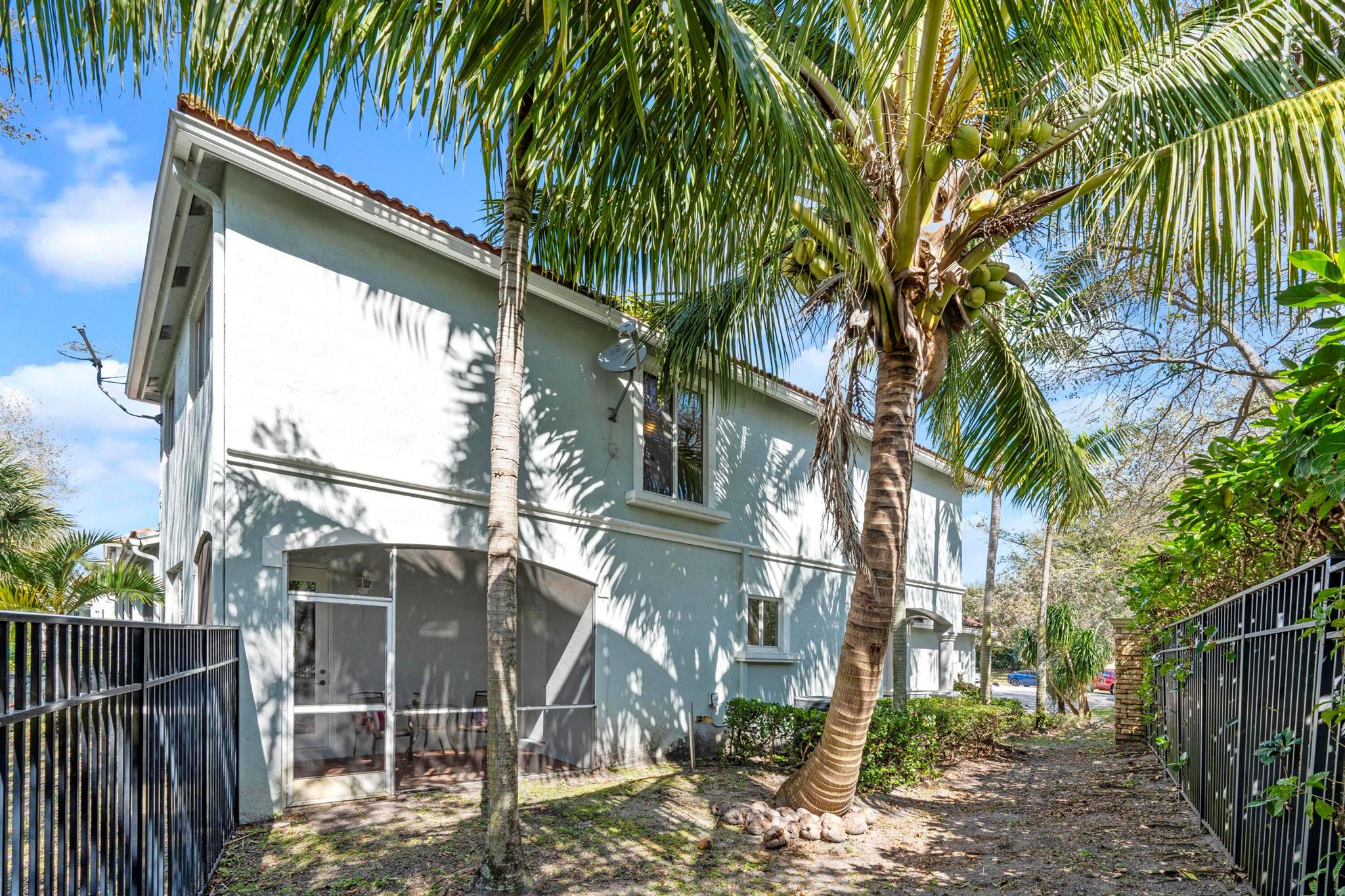 THOUSAND OAKS - Residential