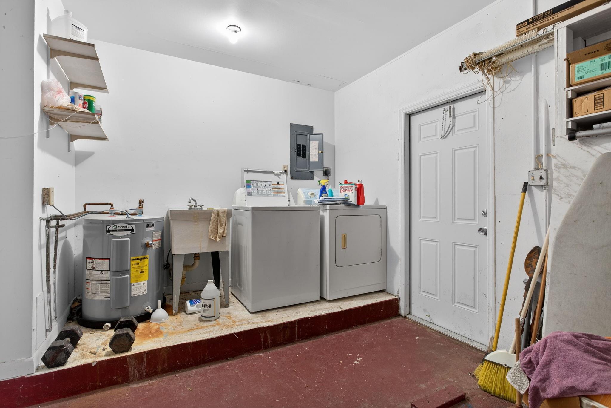 CRYSTAL LAKE 4TH SEC - Residential