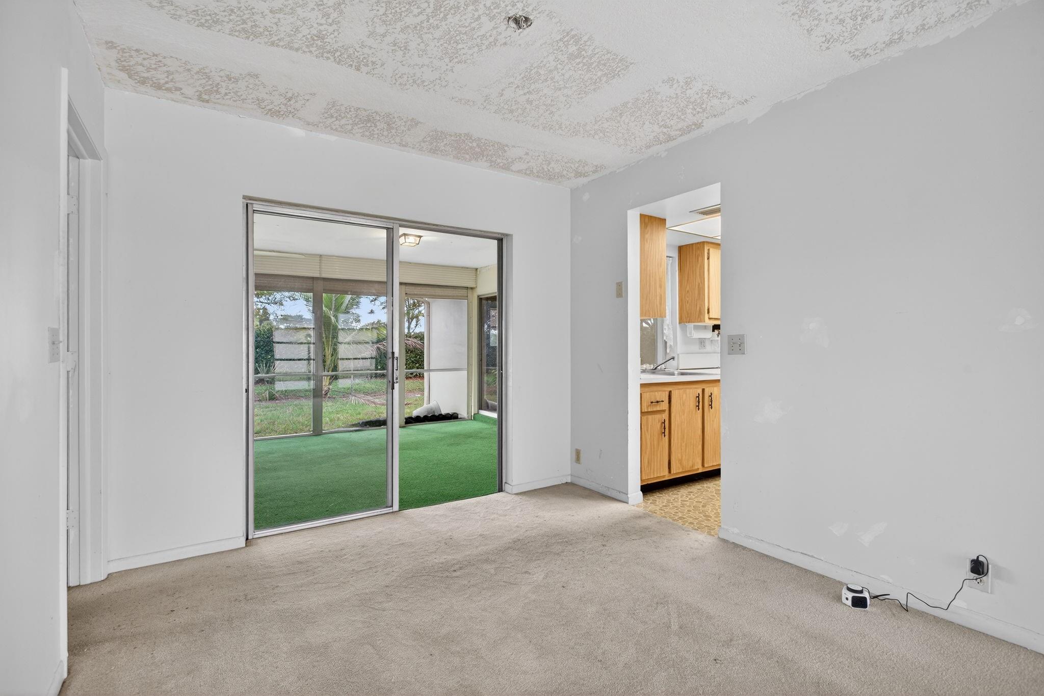 CRYSTAL LAKE 4TH SEC - Residential