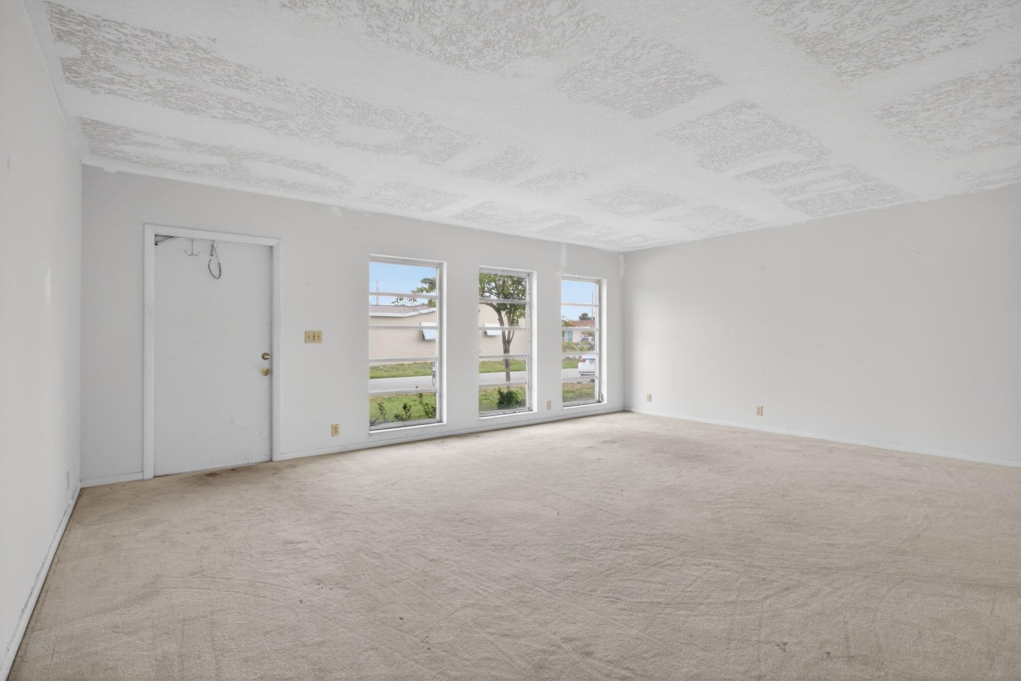 CRYSTAL LAKE 4TH SEC - Residential