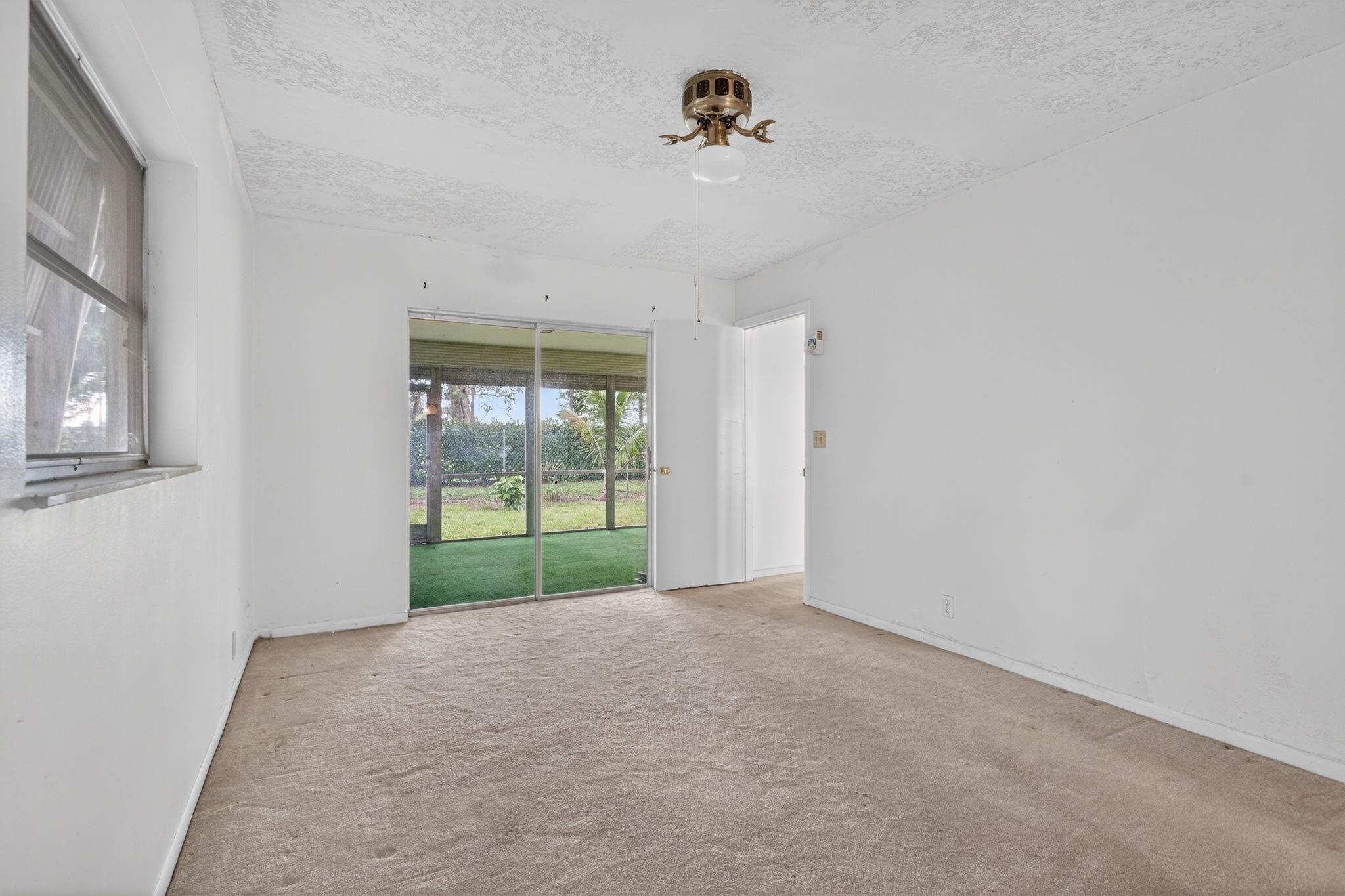 CRYSTAL LAKE 4TH SEC - Residential