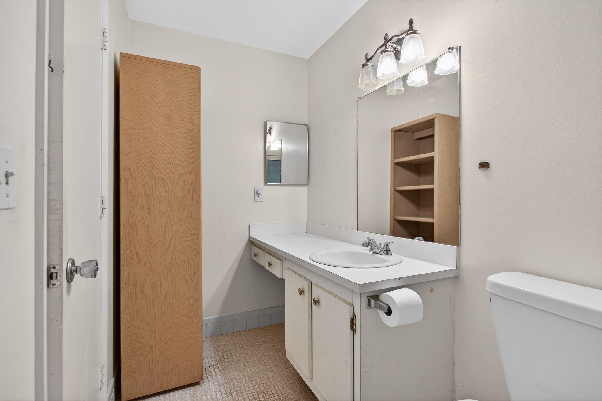 CRYSTAL LAKE 4TH SEC - Residential