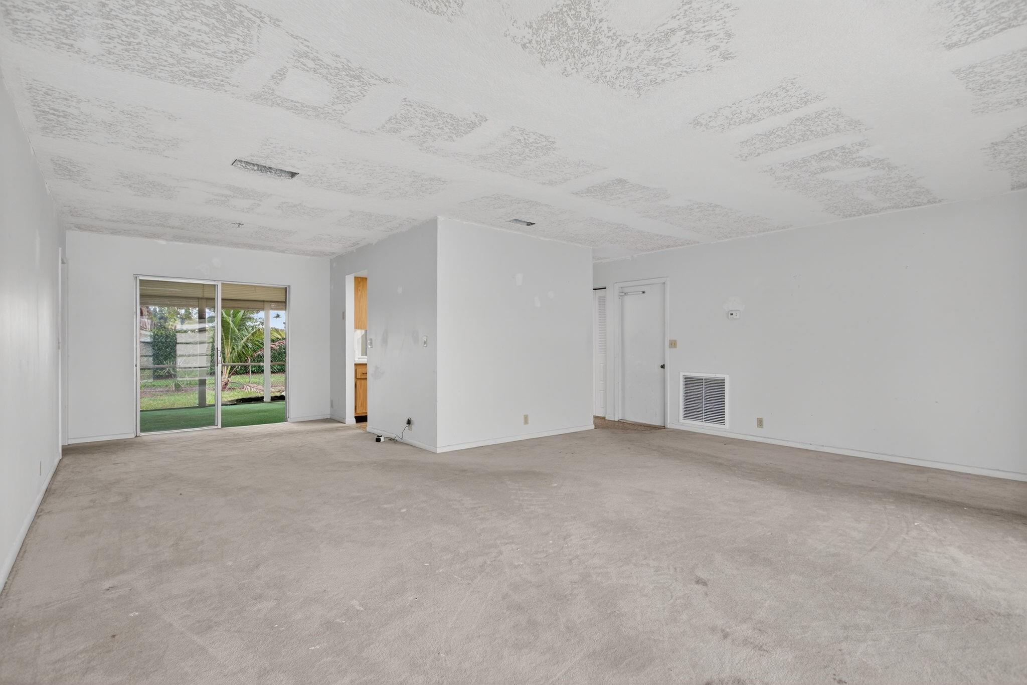 CRYSTAL LAKE 4TH SEC - Residential