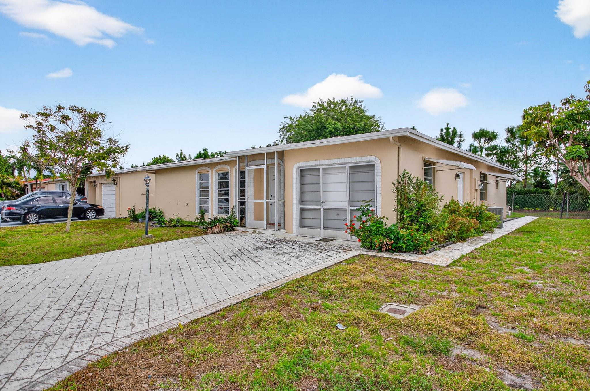 CRYSTAL LAKE 4TH SEC - Residential